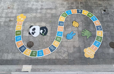 那坡地面游戏彩绘